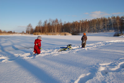 A picture of the children playing in the snow