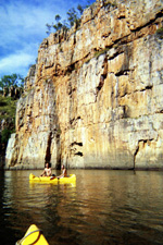 Paddlandes i Katherine Gorge